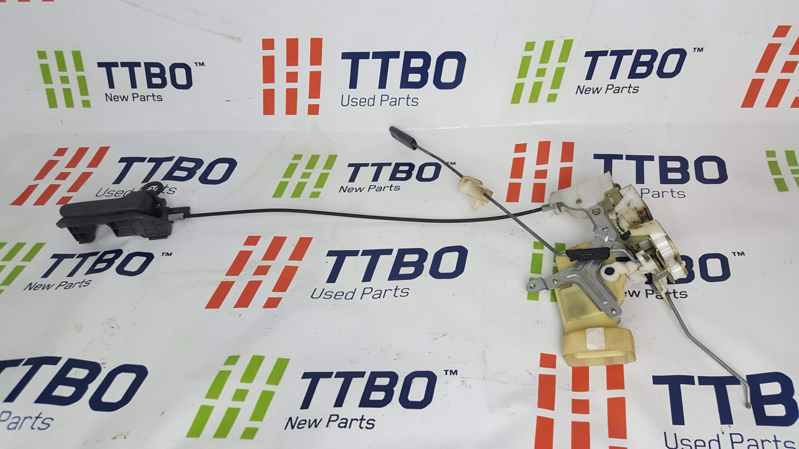 XP10 VITZ FRONT DOOR ACTUATOR, RIGHT