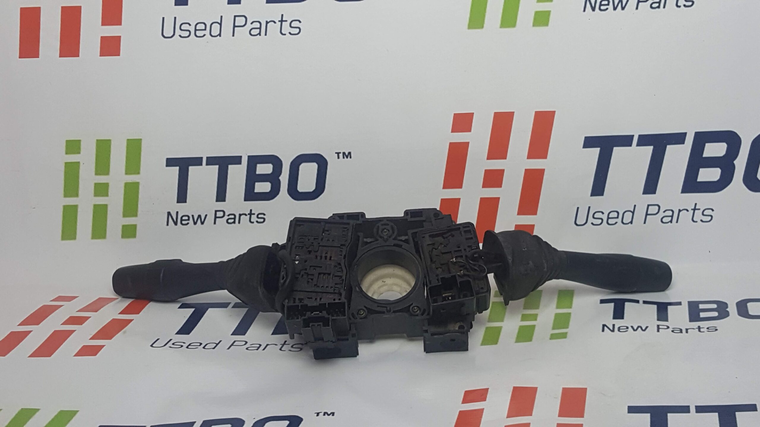 C34 LAUREL HEADLAMP AND WIPER SWITCH ASSY