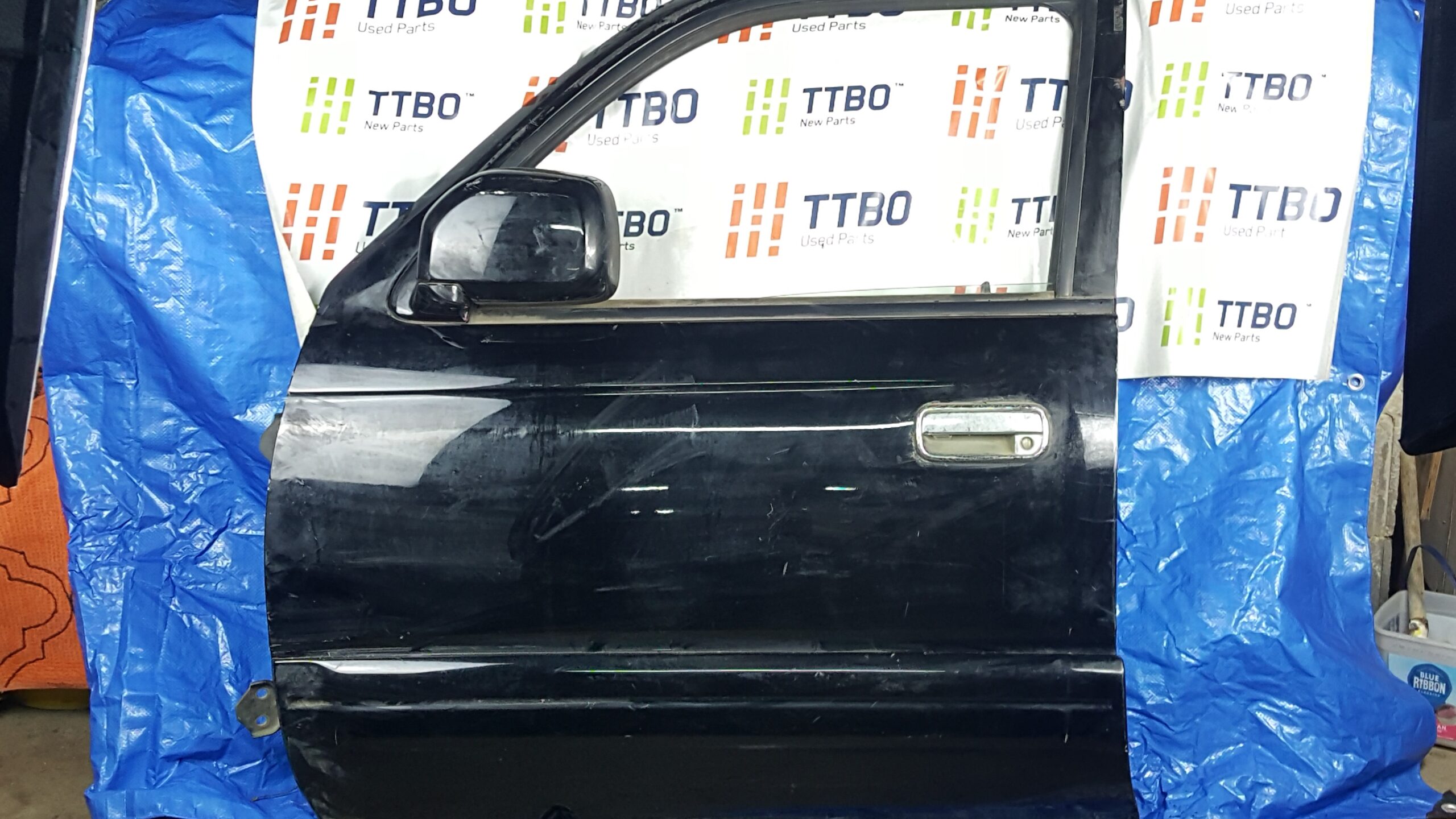 KZN185 SURF FRONT DOOR SHELL, LH