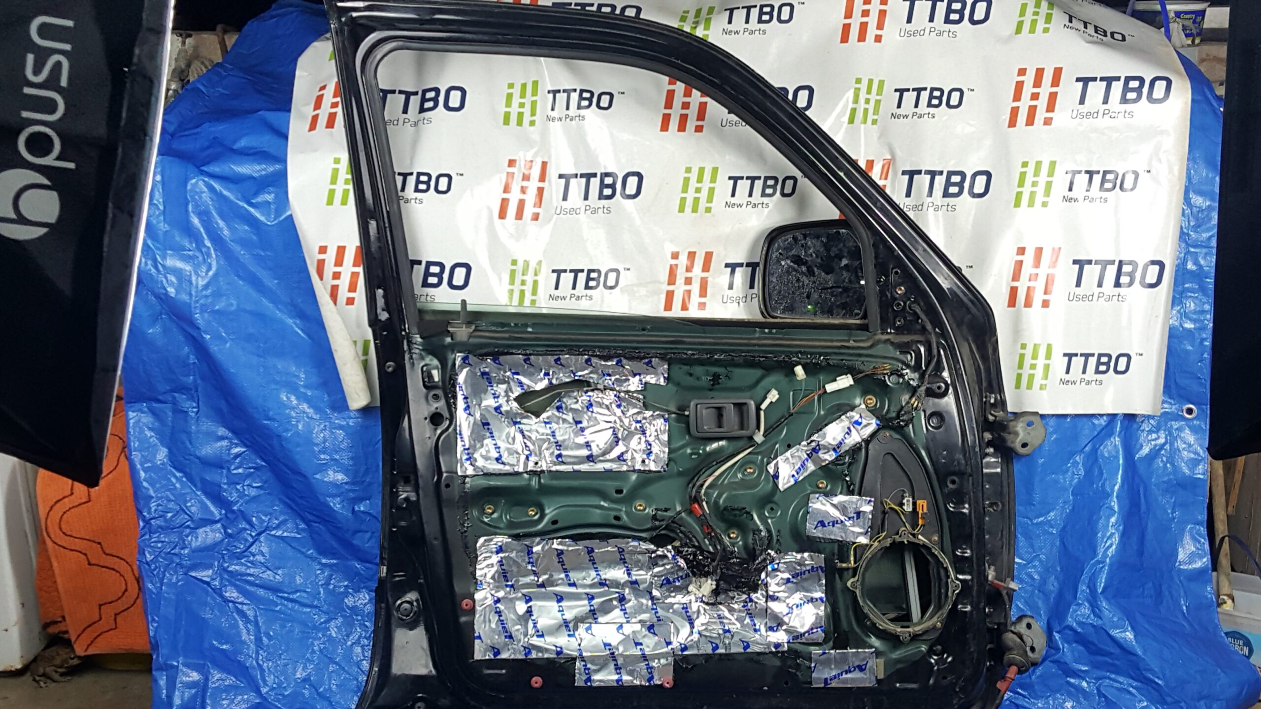 KZN185 SURF FRONT DOOR SHELL, LH