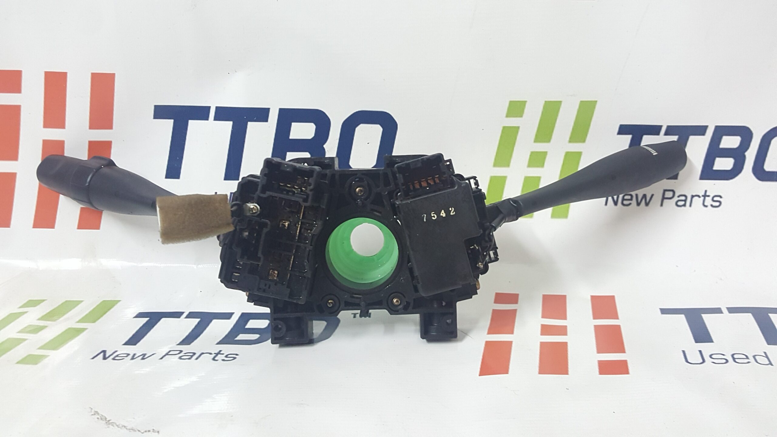 CG10 BLUEBIRD/ALMERA HEADLAMP & WIPER SWITCH ASSY