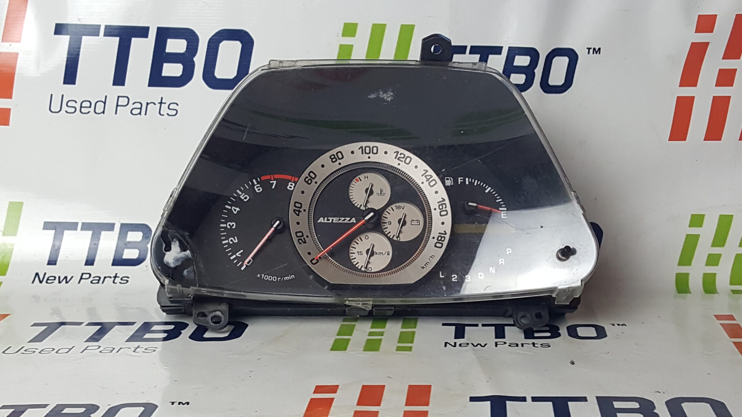 GXE10 ALTEZZA INSTRUMENT PANEL